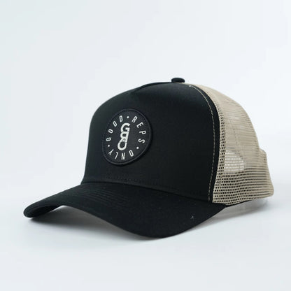 Trucker Hat in Black/Beige