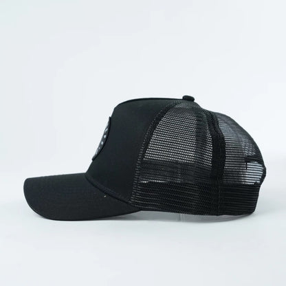 Trucker Hat in Black / Black
